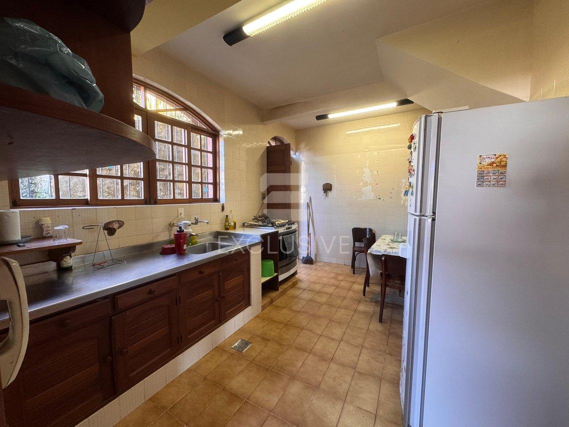 Casa com 4 dormitórios à venda, 445,8 m² por R$ 1.300.000, - Cônego - Nova Friburgo/RJ - Nova Friburgo - 