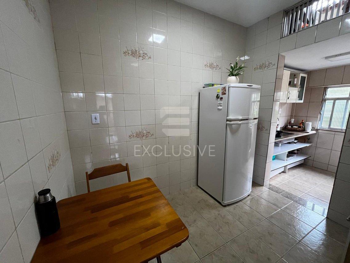 EXCELENTE CASA DE VILA 4 QUARTOS - CENTRO DE NOVA FRIBURGO - R$ 498.000,00 - Nova Friburgo - 