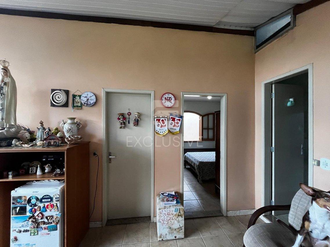 EXCELENTE CASA DE VILA 4 QUARTOS - CENTRO DE NOVA FRIBURGO - R$ 498.000,00 - Nova Friburgo - 