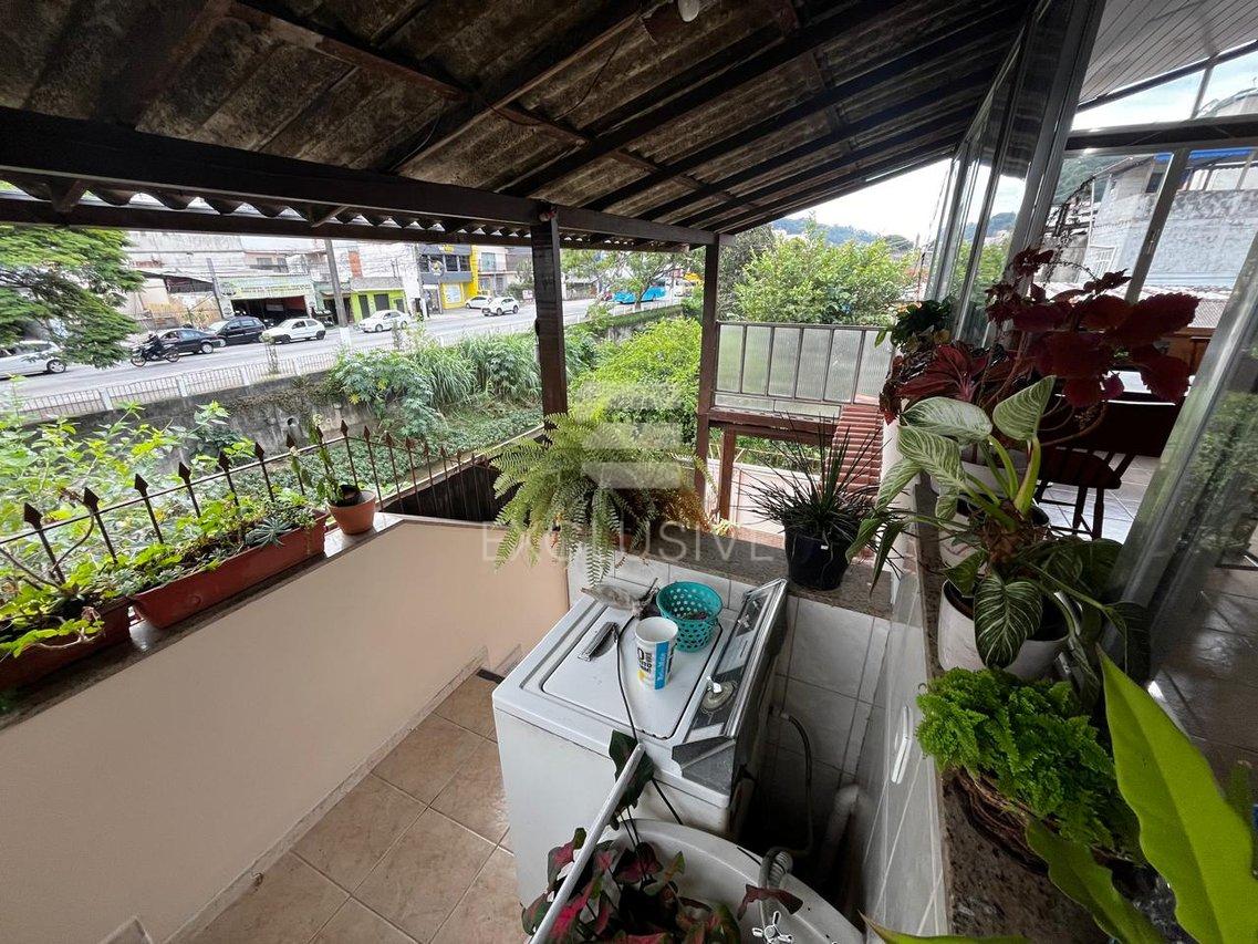 EXCELENTE CASA DE VILA 4 QUARTOS - CENTRO DE NOVA FRIBURGO - R$ 498.000,00 - Nova Friburgo - 