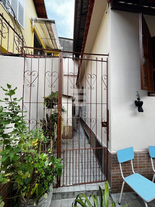 EXCELENTE CASA DE VILA 4 QUARTOS - CENTRO DE NOVA FRIBURGO - R$ 498.000,00 - Nova Friburgo - 