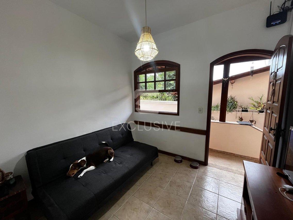 EXCELENTE CASA DE VILA 4 QUARTOS - CENTRO DE NOVA FRIBURGO - R$ 498.000,00 - Nova Friburgo - 
