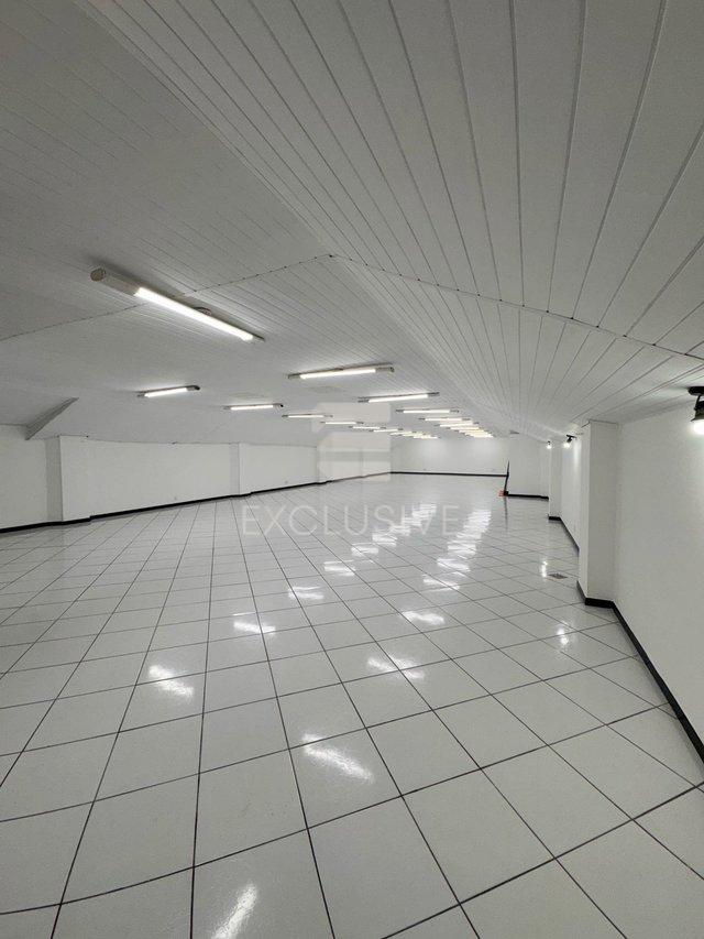 OPORTUNIDADE DE LOCAÇÃO LOJA COM 760MTS NO CENTRO DE OLARIA- NOVA FRIBURGO - R$8.000,00 - Nova Friburgo - 