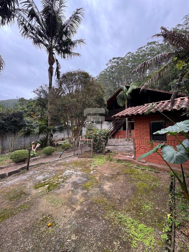 Casa Varginha, Nova Friburgo - RJ 450.000,00 - Nova Friburgo - 