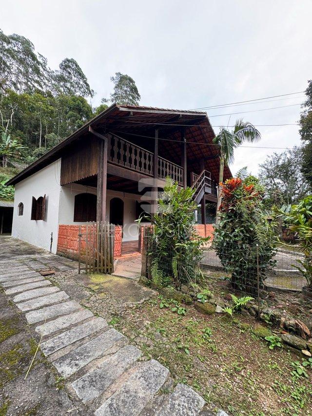 Casa Varginha, Nova Friburgo - RJ 450.000,00 - Nova Friburgo - 