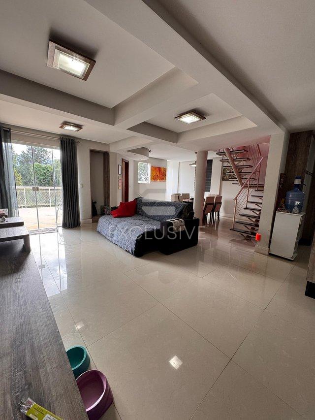 Casa com 3 dormitórios à venda, 180 m² por R$ 790.000,00 - Sitio são Luiz - Nova Friburgo - Nova Friburgo - 