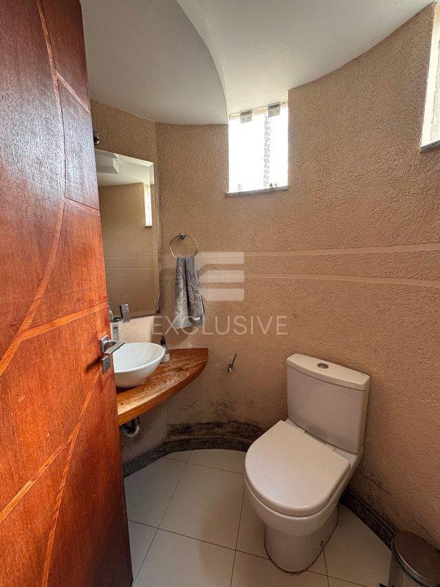 Casa com 3 dormitórios à venda, 180 m² por R$ 790.000,00 - Sitio são Luiz - Nova Friburgo - Nova Friburgo - 