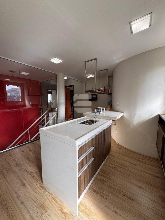 Casa com 3 dormitórios à venda, 180 m² por R$ 790.000,00 - Sitio são Luiz - Nova Friburgo - Nova Friburgo - 