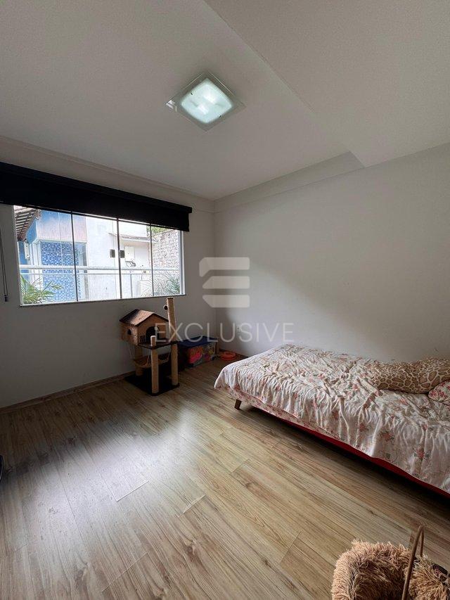 Casa com 3 dormitórios à venda, 180 m² por R$ 790.000,00 - Sitio são Luiz - Nova Friburgo - Nova Friburgo - 