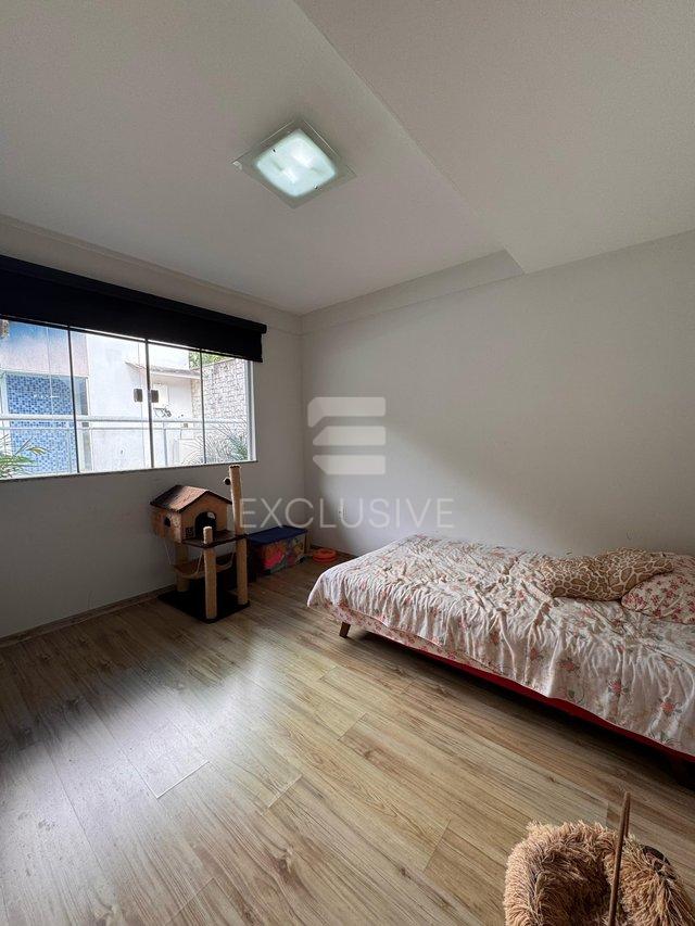 Casa com 3 dormitórios à venda, 180 m² por R$ 790.000,00 - Sitio são Luiz - Nova Friburgo - Nova Friburgo - 