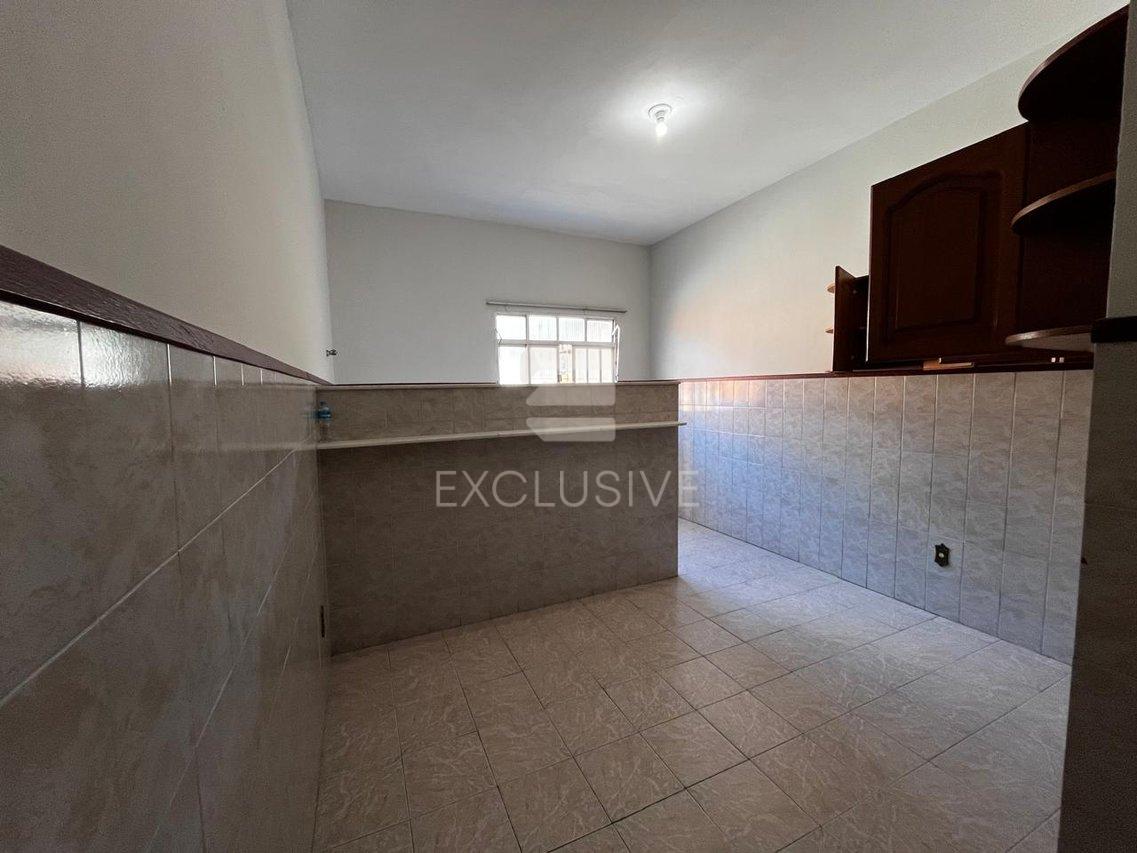 EXCELENTE CASA 3 QUARTOS LINEAR EM OLARIA R$450.000,00 - NOVA FRIBURGO - Nova Friburgo - 