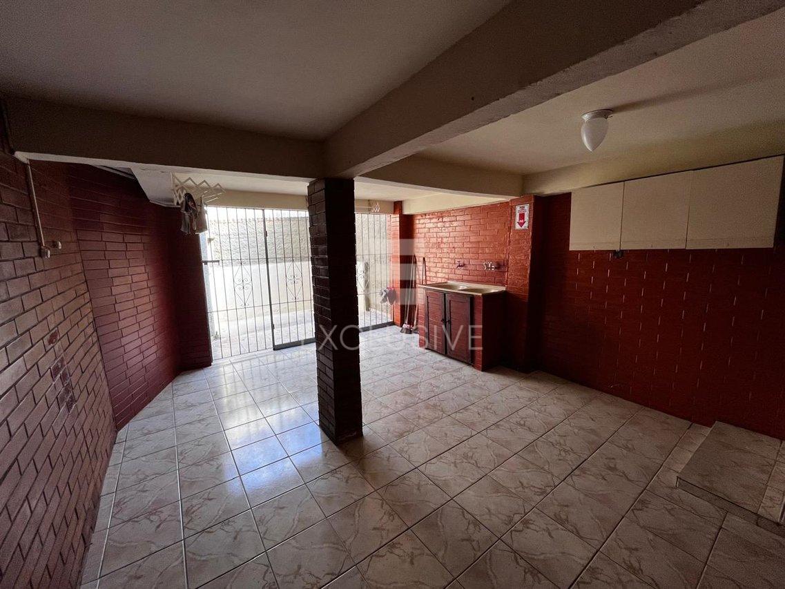 EXCELENTE CASA 3 QUARTOS LINEAR EM OLARIA R$450.000,00 - NOVA FRIBURGO - Nova Friburgo - 