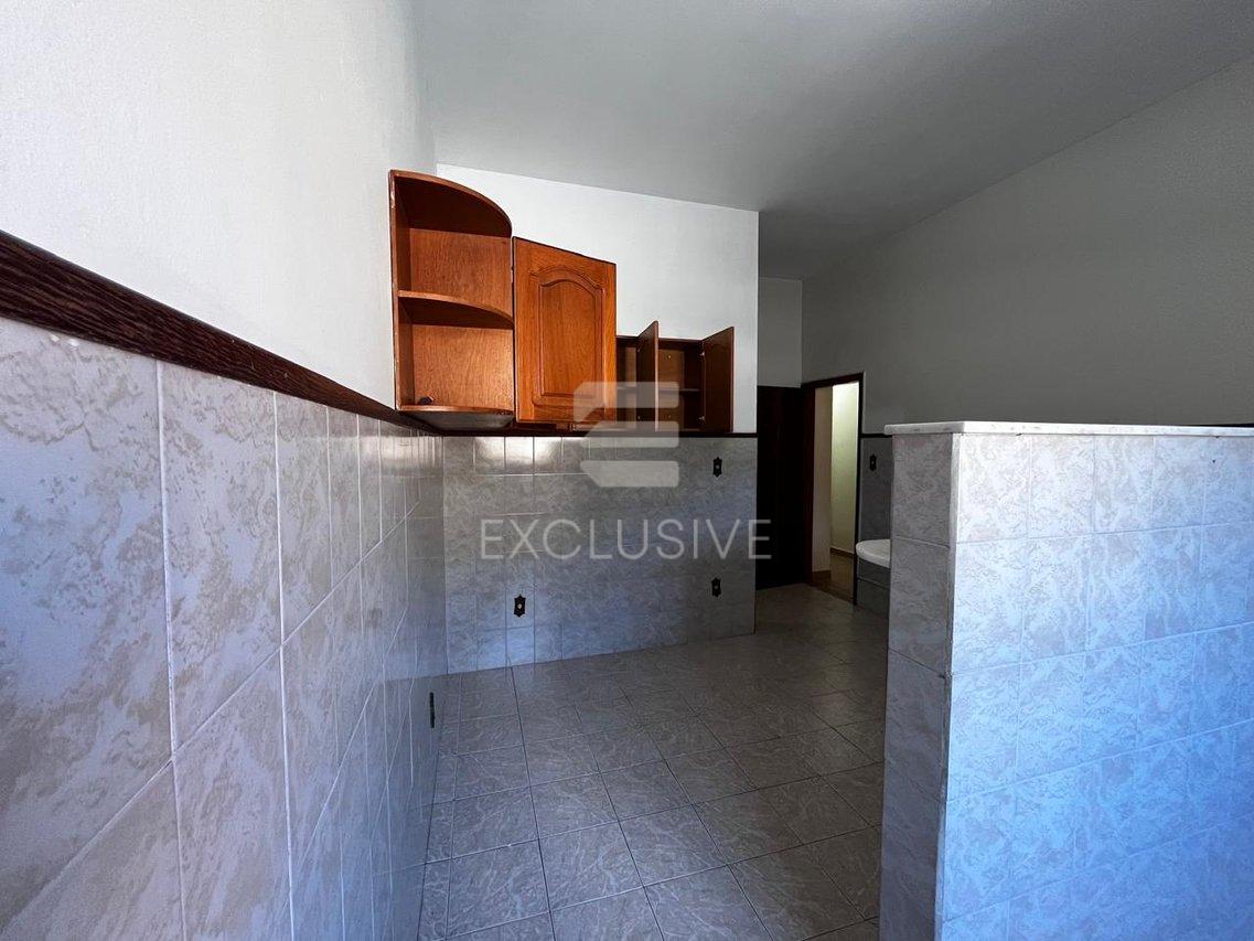 EXCELENTE CASA 3 QUARTOS LINEAR EM OLARIA R$450.000,00 - NOVA FRIBURGO - Nova Friburgo - 