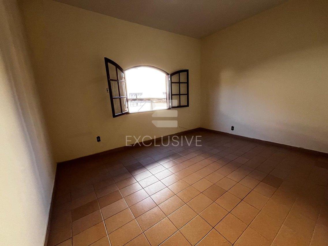 EXCELENTE CASA 3 QUARTOS LINEAR EM OLARIA R$450.000,00 - NOVA FRIBURGO - Nova Friburgo - 