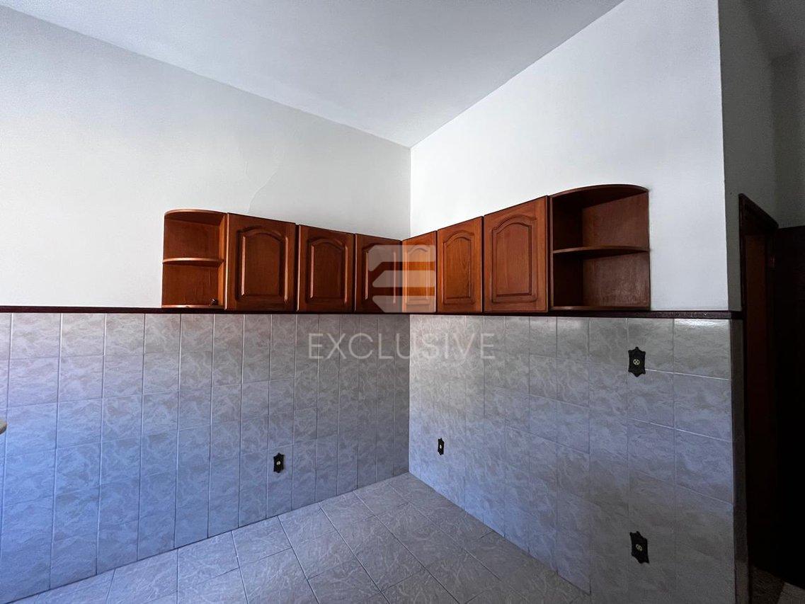 EXCELENTE CASA 3 QUARTOS LINEAR EM OLARIA R$450.000,00 - NOVA FRIBURGO - Nova Friburgo - 