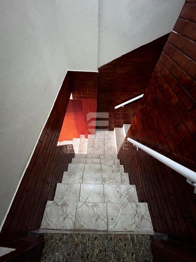 EXCELENTE CASA 3 QUARTOS LINEAR EM OLARIA R$450.000,00 - NOVA FRIBURGO - Nova Friburgo - 