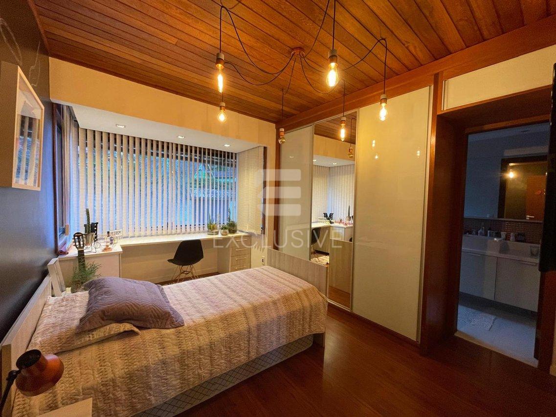 Casa com 3 dormitórios à venda, 110 m² por R$ 980.000 - Cônego - Nova Friburgo/RJ - Nova Friburgo - 