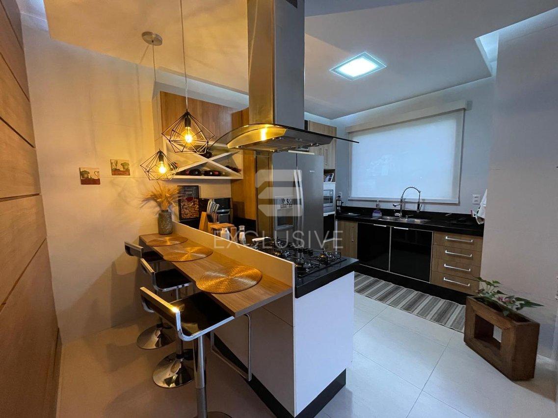 Casa com 3 dormitórios à venda, 110 m² por R$ 980.000 - Cônego - Nova Friburgo/RJ - Nova Friburgo - 