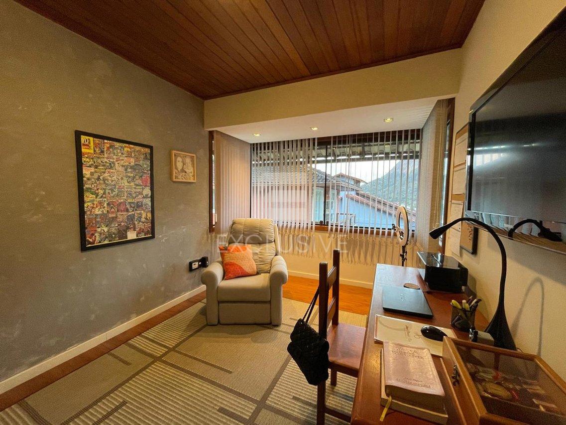 Casa com 3 dormitórios à venda, 110 m² por R$ 980.000 - Cônego - Nova Friburgo/RJ - Nova Friburgo - 