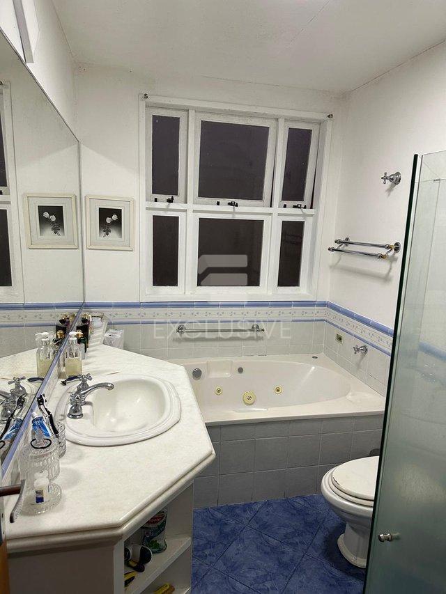 Casa com 3 dormitórios linear à venda, 255 m² por R$1.100.000, 00 - Vale dos Pinheiros - Nova Friburgo - 