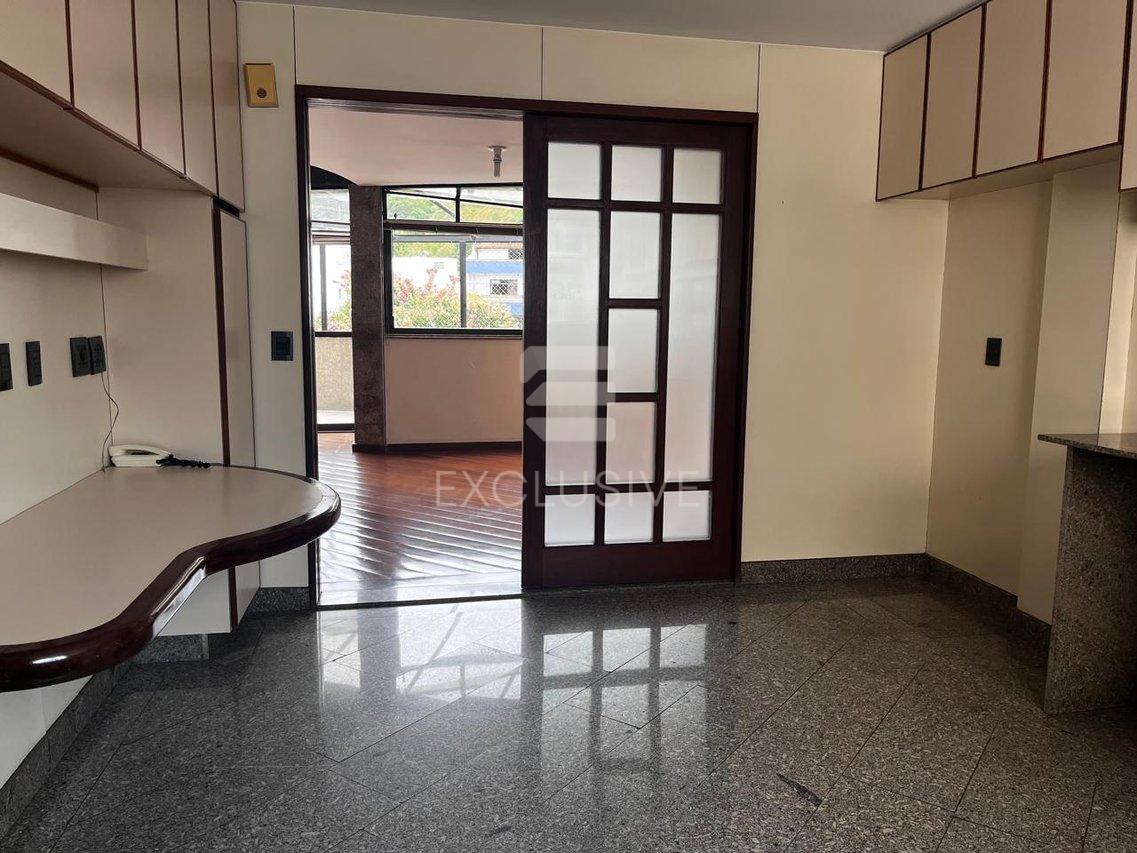 EXCELENTE COBERTURA CENTRO - NOVA FRIBURGO R$ 2.000.000,00 - Nova Friburgo - 