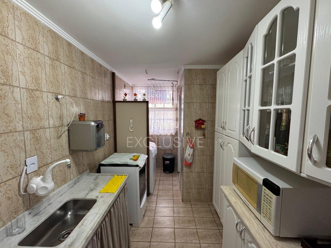 Apartamento com 2 dormitórios à venda, 61 m² por R$ 395.000 - Centro - Nova Friburgo - 
