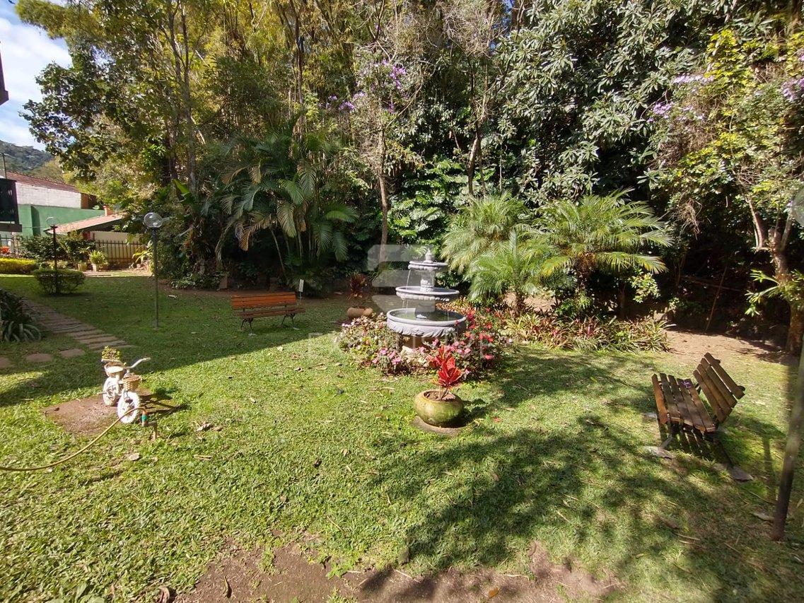 Apartamento com 2 dormitórios à venda, 61 m² por R$ 395.000 - Centro - Nova Friburgo - 