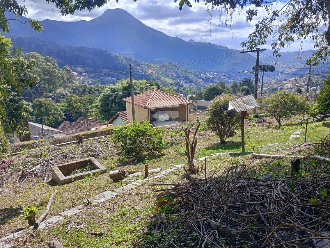 Terreno à venda, 825 m² por R$ 300.000 - Cascatinha- Nova Friburgo/RJ Rua Avelino Frotte Nova Friburgo - 