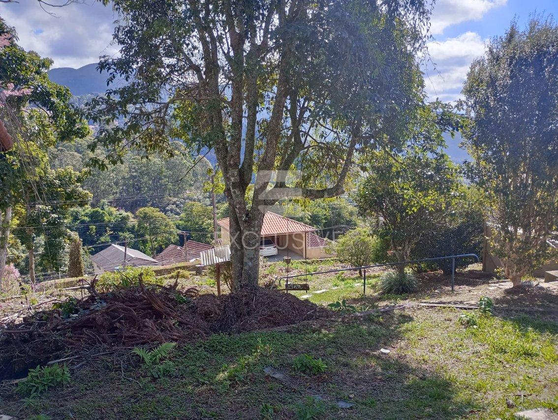Terreno à venda, 825 m² por R$ 300.000 - Cascatinha- Nova Friburgo/RJ Rua Avelino Frotte Nova Friburgo - 