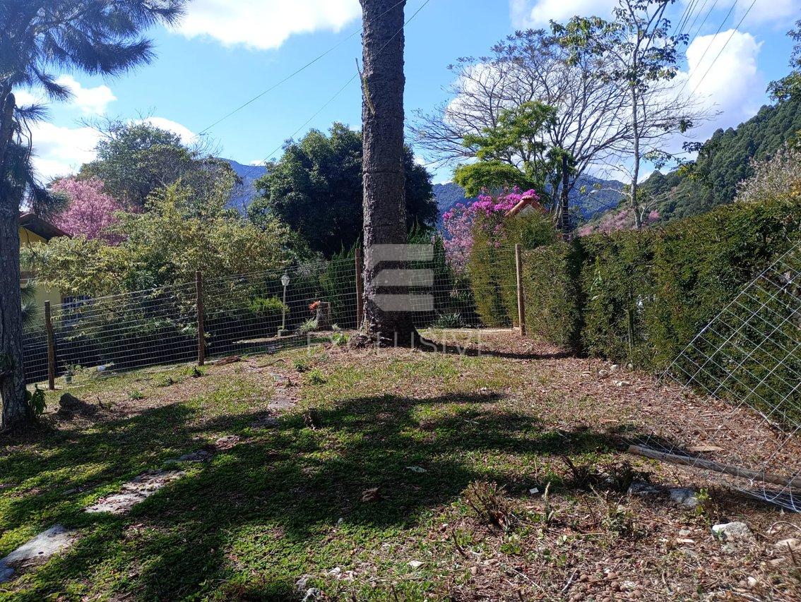 Terreno à venda, 825 m² por R$ 300.000 - Cascatinha- Nova Friburgo/RJ Rua Avelino Frotte Nova Friburgo - 