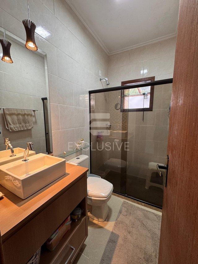 Casa com 3 dormitórios à venda, 200 m² por R$ 720.000,00 - Mury - Nova Friburgo/RJ - Nova Friburgo - 