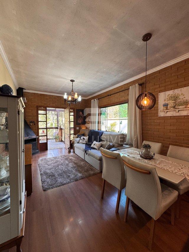 Casa com 3 dormitórios à venda, 200 m² por R$ 720.000,00 - Mury - Nova Friburgo/RJ - Nova Friburgo - 