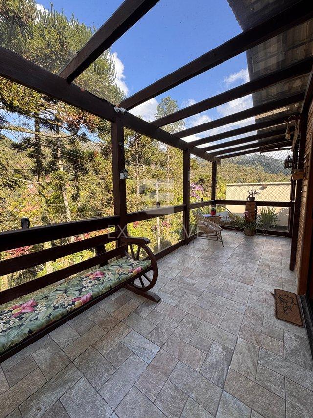 Casa com 3 dormitórios à venda, 200 m² por R$ 720.000,00 - Mury - Nova Friburgo/RJ - Nova Friburgo - 