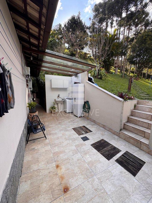 Casa com 3 dormitórios à venda, 200 m² por R$ 720.000,00 - Mury - Nova Friburgo/RJ - Nova Friburgo - 
