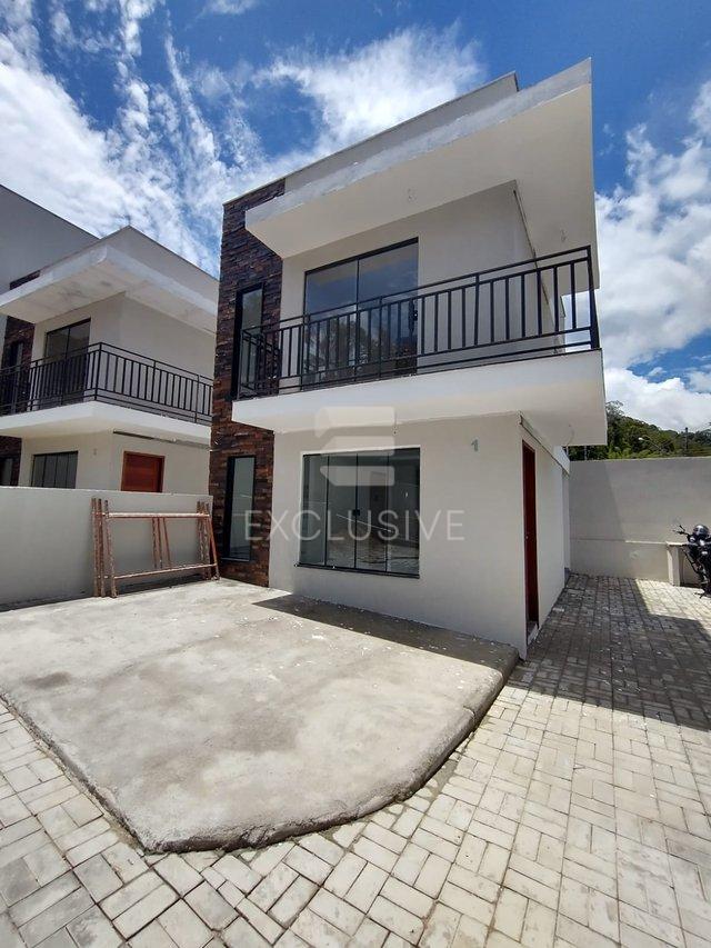 Casa com 2 dormit&oacute;rios &agrave; venda, 67,8 m&sup2; por R$ 350.000 - Parque D. Jo&atilde;o VI - Nova Friburgo  Nova Friburgo - 