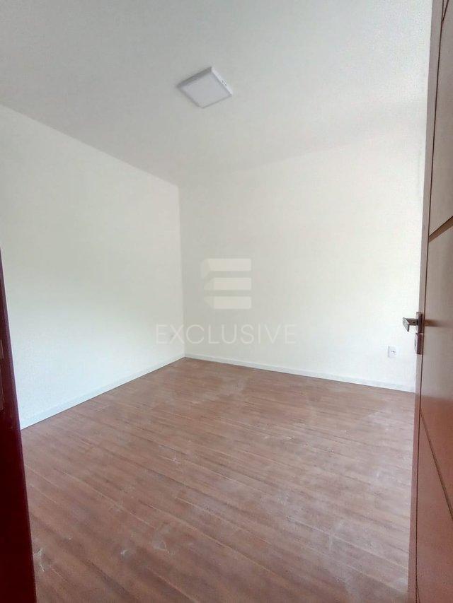 Casa com 2 dormit&oacute;rios &agrave; venda, 67,8 m&sup2; por R$ 350.000 - Parque D. Jo&atilde;o VI - Nova Friburgo  Nova Friburgo - 