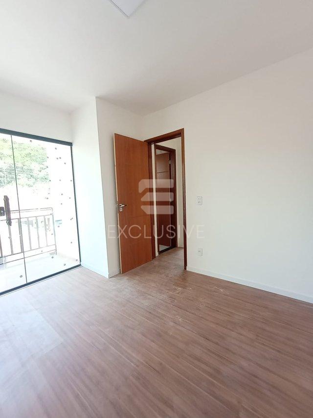 Casa com 2 dormit&oacute;rios &agrave; venda, 67,8 m&sup2; por R$ 350.000 - Parque D. Jo&atilde;o VI - Nova Friburgo  Nova Friburgo - 