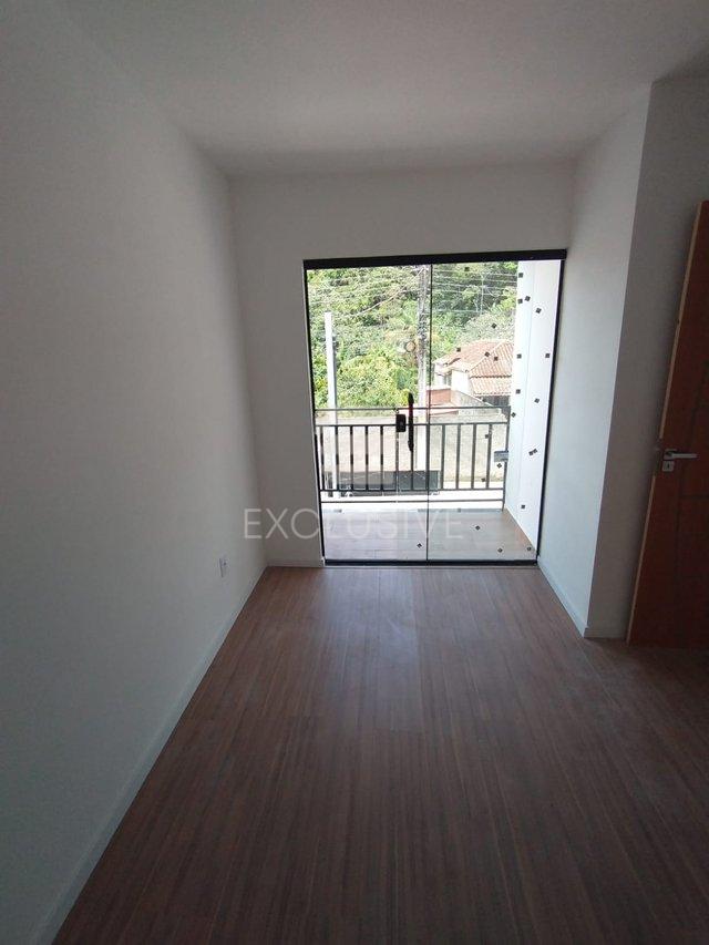 Casa com 2 dormit&oacute;rios &agrave; venda, 67,8 m&sup2; por R$ 350.000 - Parque D. Jo&atilde;o VI - Nova Friburgo  Nova Friburgo - 