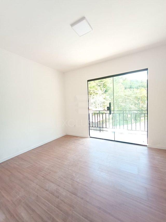 Casa com 2 dormit&oacute;rios &agrave; venda, 67,8 m&sup2; por R$ 350.000 - Parque D. Jo&atilde;o VI - Nova Friburgo  Nova Friburgo - 