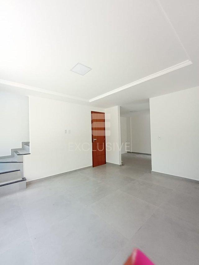 Casa com 2 dormit&oacute;rios &agrave; venda, 67,8 m&sup2; por R$ 350.000 - Parque D. Jo&atilde;o VI - Nova Friburgo  Nova Friburgo - 