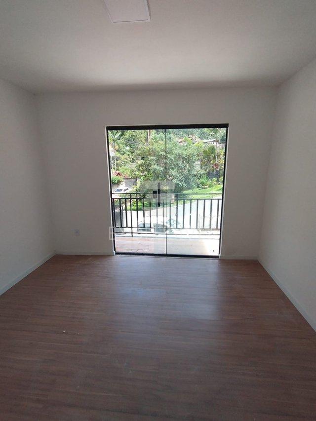 Casa com 2 dormit&oacute;rios &agrave; venda, 67,8 m&sup2; por R$ 350.000 - Parque D. Jo&atilde;o VI - Nova Friburgo  Nova Friburgo - 