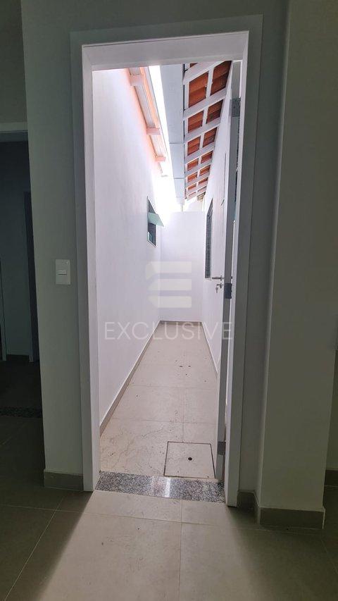 EXCELENTE PONTO COMERCIAL PARA LOCAÇÃO - CENTRO - NOVA FRIBURGO Rua Eduardo Salusse Nova Friburgo - 