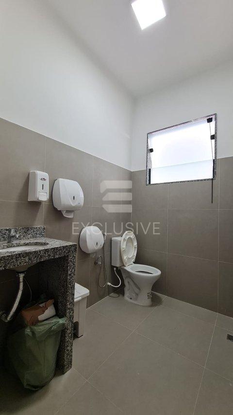 EXCELENTE PONTO COMERCIAL PARA LOCAÇÃO - CENTRO - NOVA FRIBURGO Rua Eduardo Salusse Nova Friburgo - 