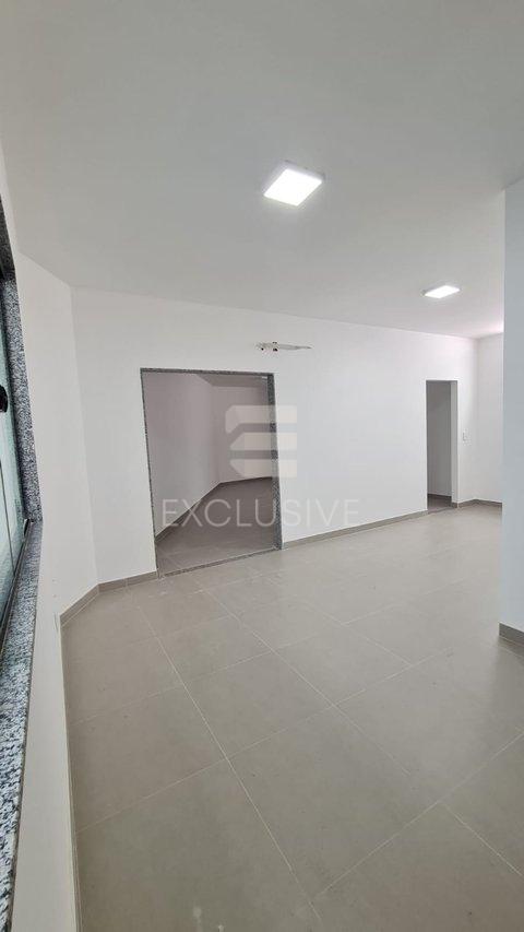 EXCELENTE PONTO COMERCIAL PARA LOCAÇÃO - CENTRO - NOVA FRIBURGO Rua Eduardo Salusse Nova Friburgo - 