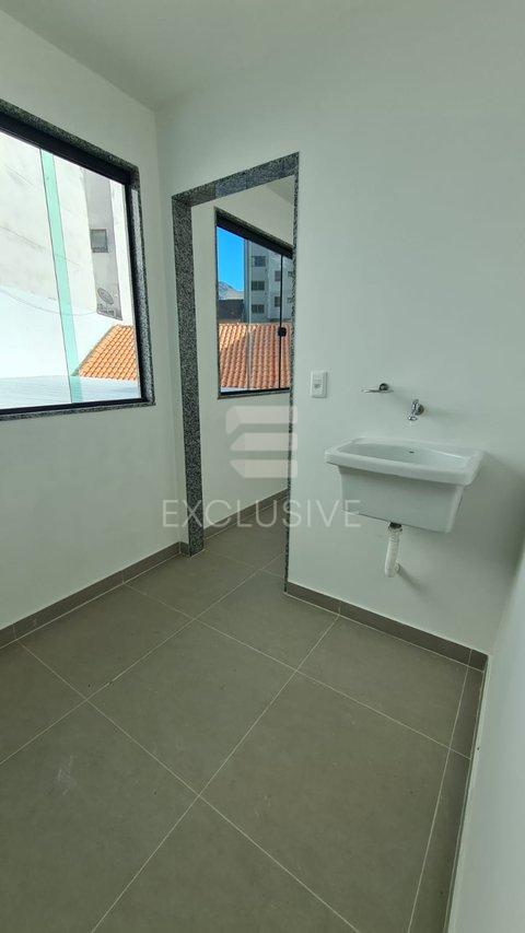 EXCELENTE PONTO COMERCIAL PARA LOCAÇÃO - CENTRO - NOVA FRIBURGO Rua Eduardo Salusse Nova Friburgo - 