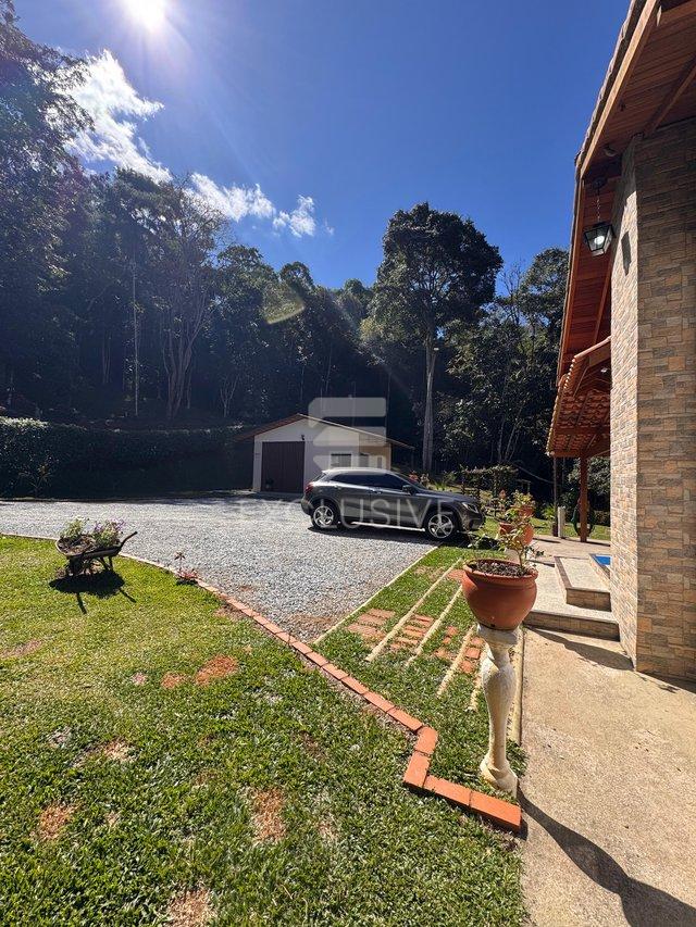 Belíssima Chácara em Amparo com 30.000 m²,  R$ 730.000,00 - Nova Friburgo/RJ Estrada Horácio Augusto Folly Nova Friburgo - 