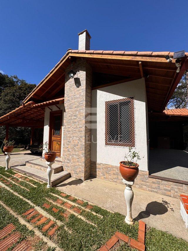 Belíssima Chácara em Amparo com 30.000 m²,  R$ 730.000,00 - Nova Friburgo/RJ Estrada Horácio Augusto Folly Nova Friburgo - 