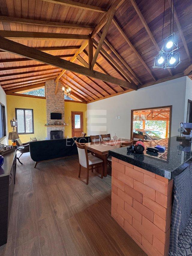 Belíssima Chácara em Amparo com 30.000 m²,  R$ 730.000,00 - Nova Friburgo/RJ Estrada Horácio Augusto Folly Nova Friburgo - 