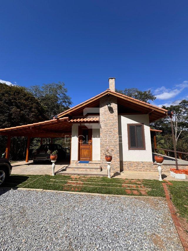Belíssima Chácara em Amparo com 30.000 m²,  R$ 730.000,00 - Nova Friburgo/RJ Estrada Horácio Augusto Folly Nova Friburgo - 