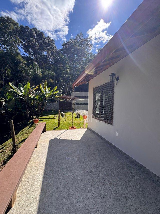 Belíssima Chácara em Amparo com 30.000 m²,  R$ 730.000,00 - Nova Friburgo/RJ Estrada Horácio Augusto Folly Nova Friburgo - 